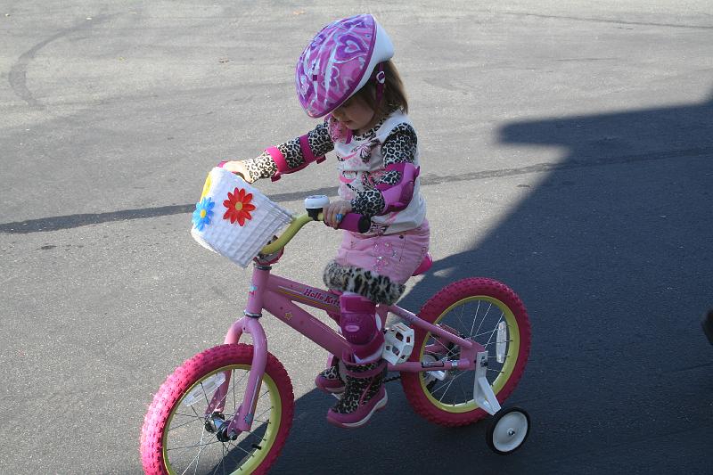 IMG_5230.JPG - Alexandrea's new wheels
