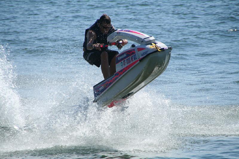 IMG_3966.JPG - Phil Rocks the JetSKI