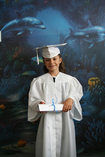 IMG_4003.JPG - Alexandrea's 1st graduation.  Yippee!